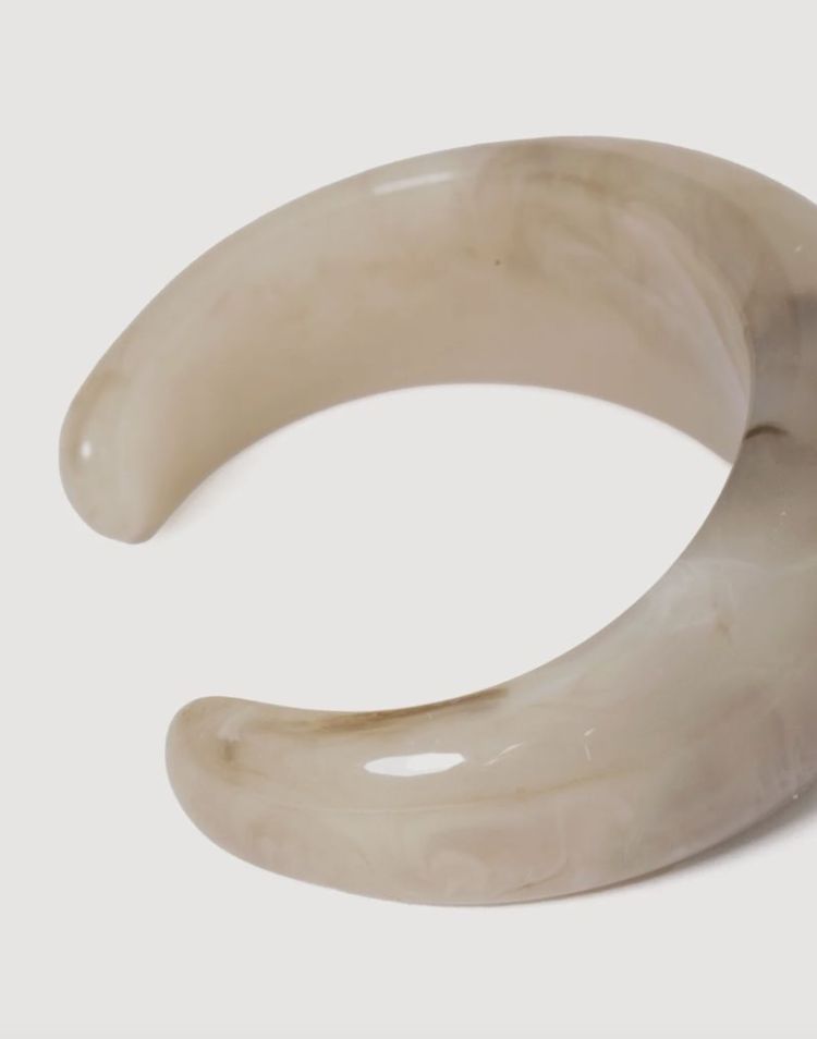 Resin bangle round open taupe