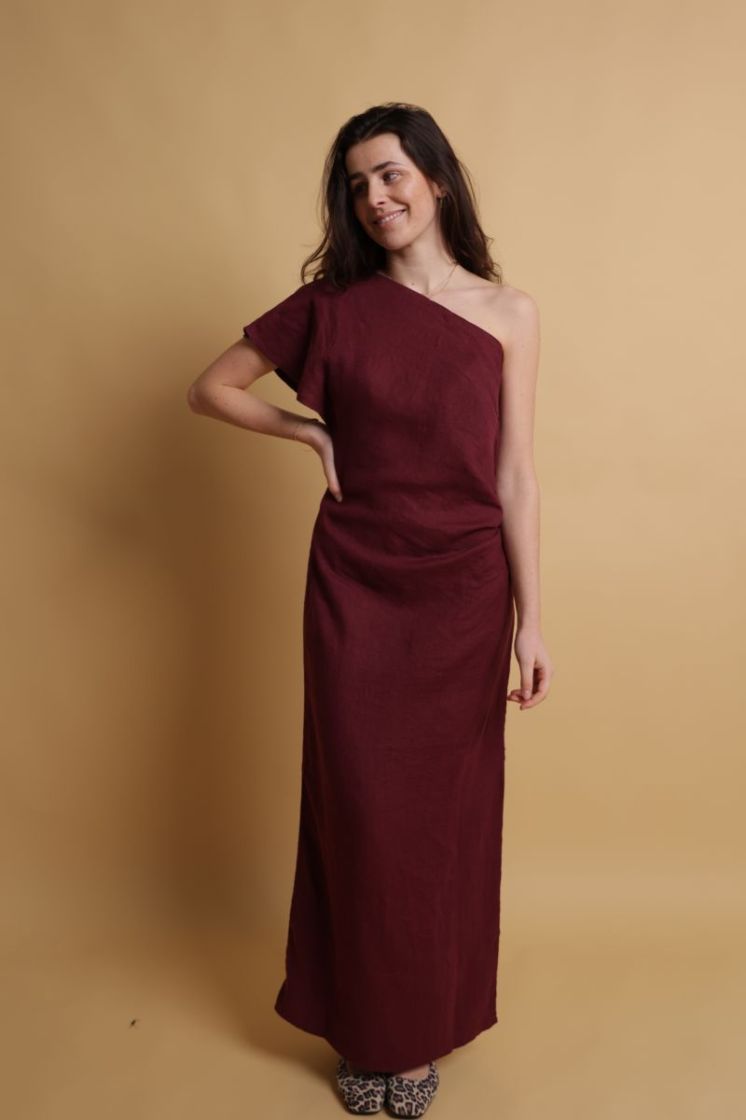 Sasha half shoulder dress Burgundy