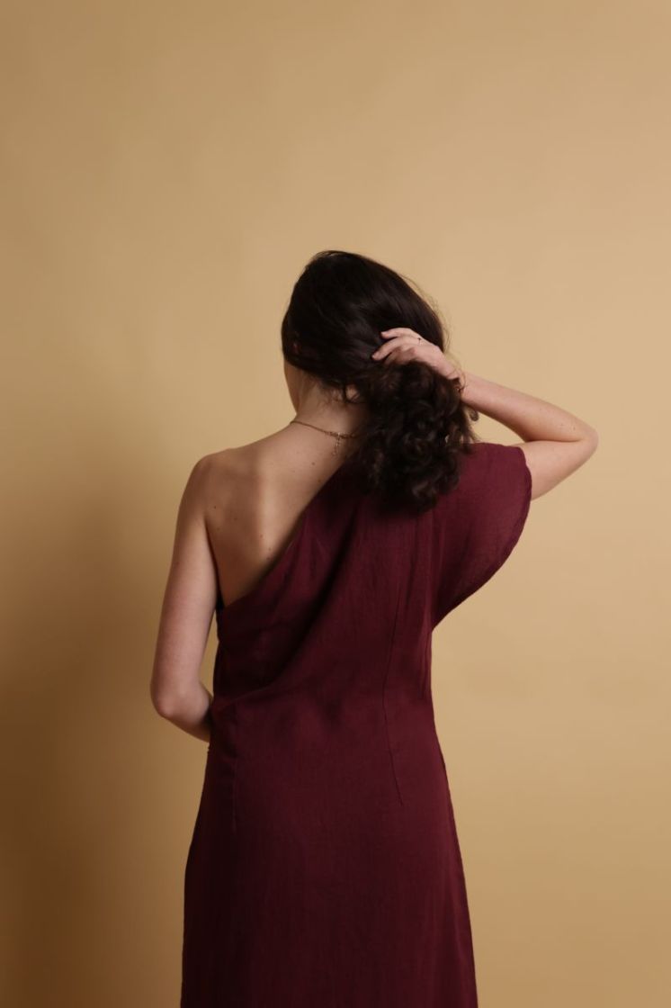 Sasha half shoulder dress Burgundy