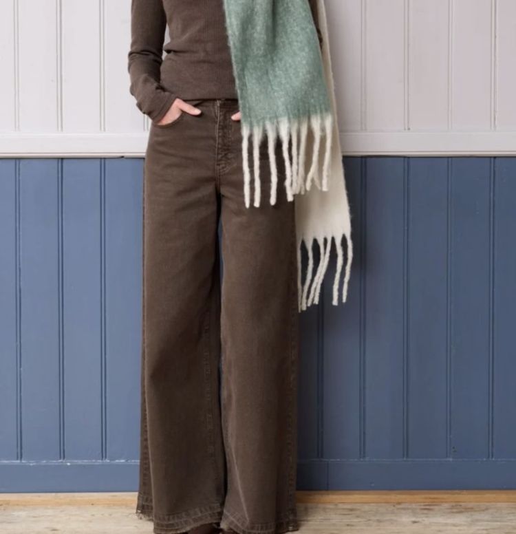 Moore denim wide fringe pants  Delicioso 