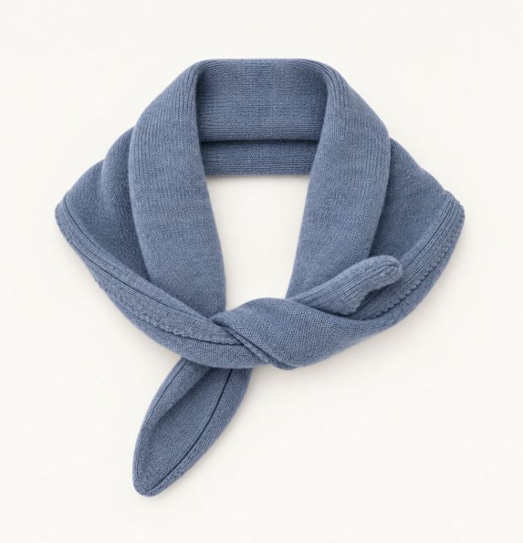 Triangle scarf  soft blue 