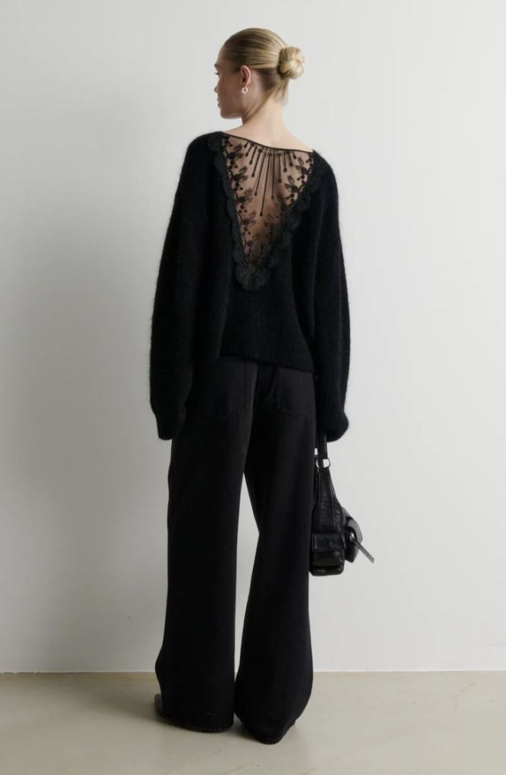 Brook knit lace O-neck Black 