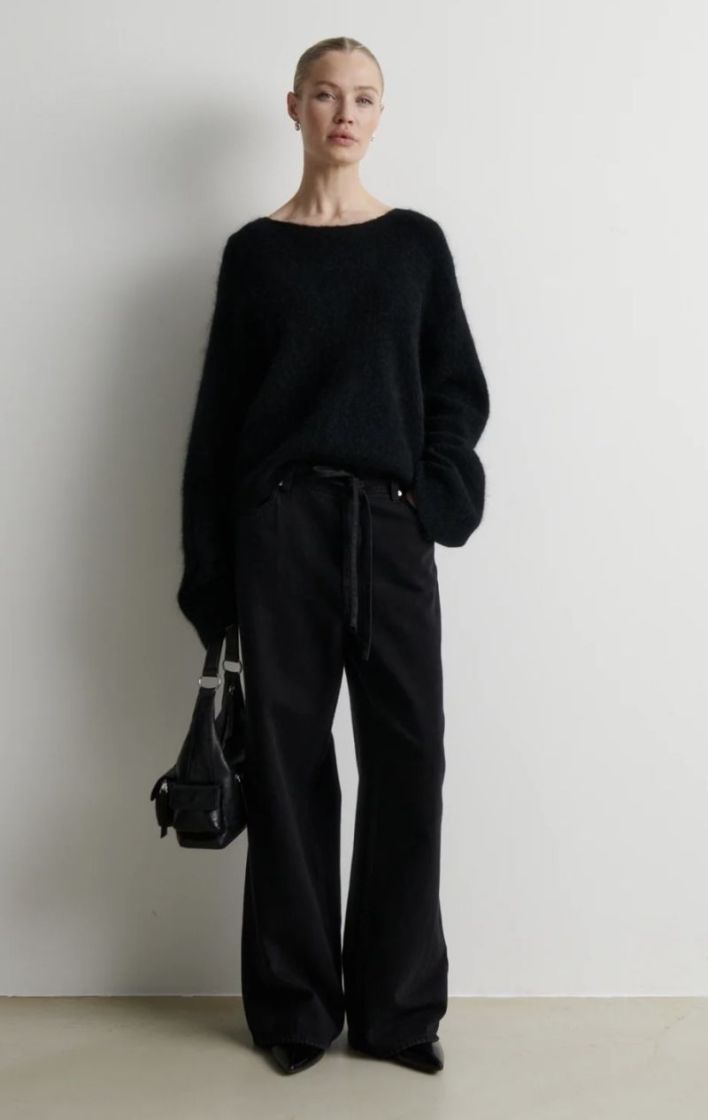 Brook knit lace O-neck Black 