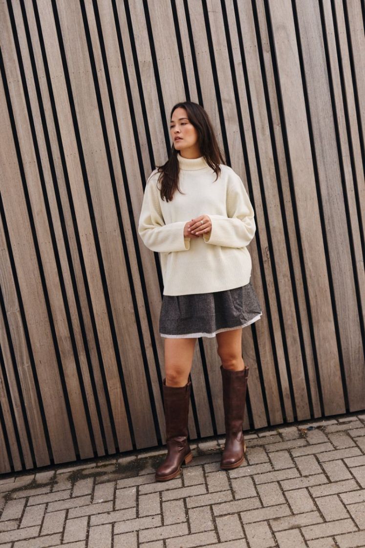 Alpha knit T-neck Cream 