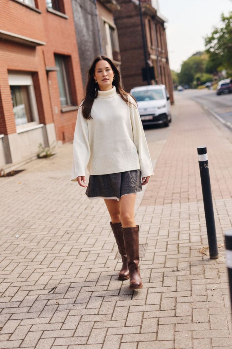 Alpha knit T-neck Cream 