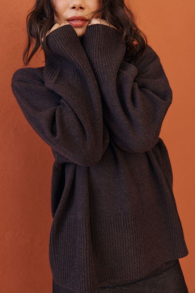 Alpha knit T-neck Dark brown mela