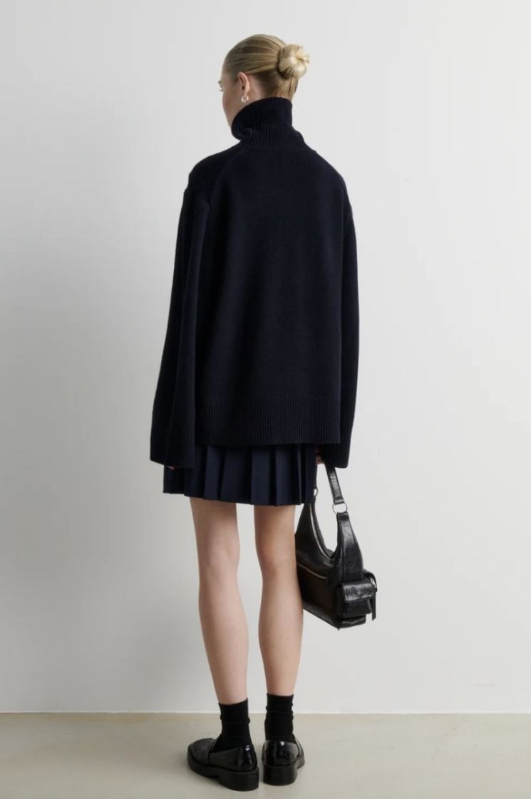 Alpha knit slit t-neck Night Sky